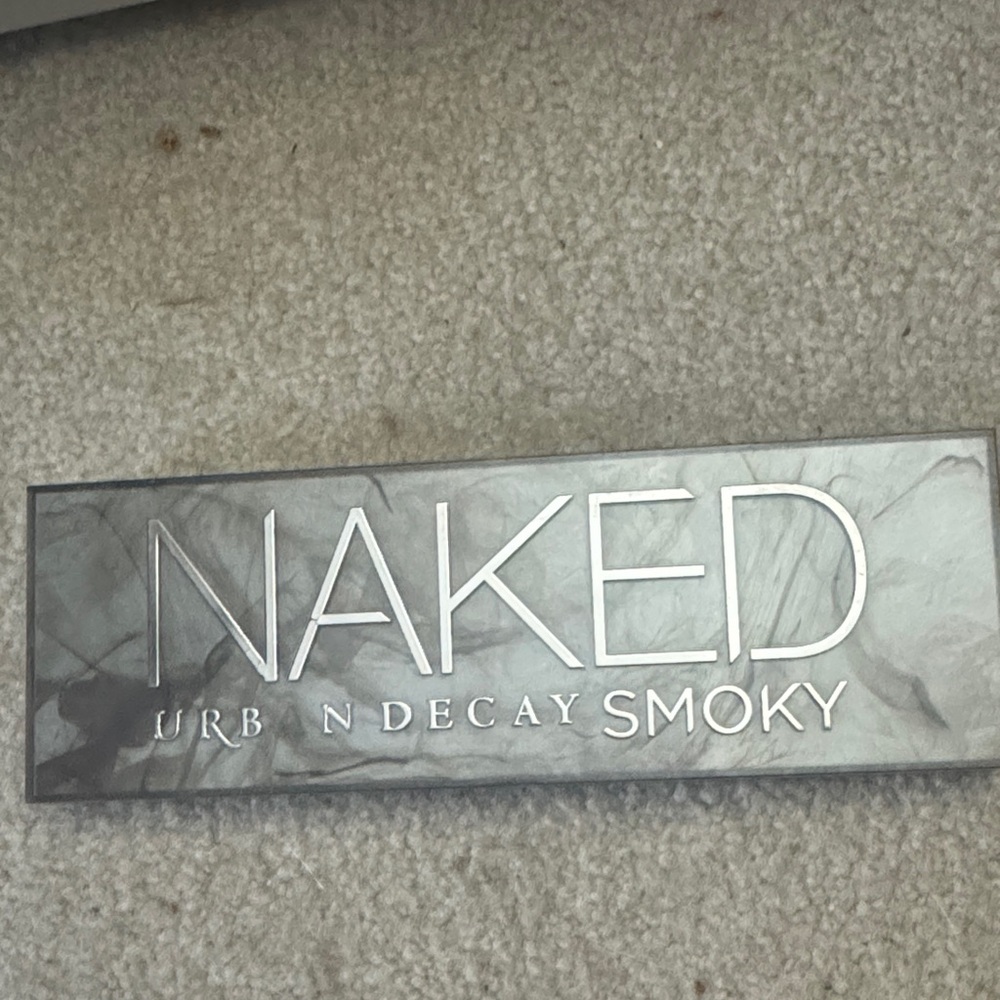 Urban Decay Naked Smoky Palette in Gray Hues